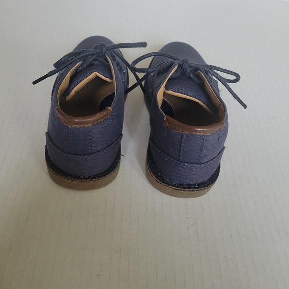 Kenneth Cole Boys Lace Up Shoes(NEW), Blue, US 9 - Picture 4 of 6